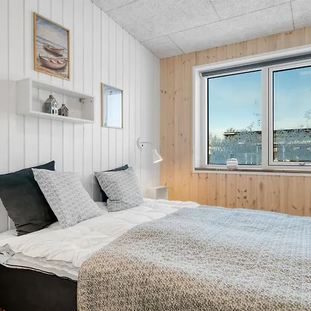 Elevus - From The Sea By Interhome * Hadsund
