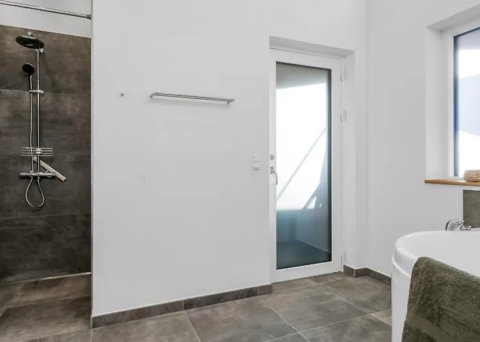 Elevus - From The Sea By Interhome Casa vacanze